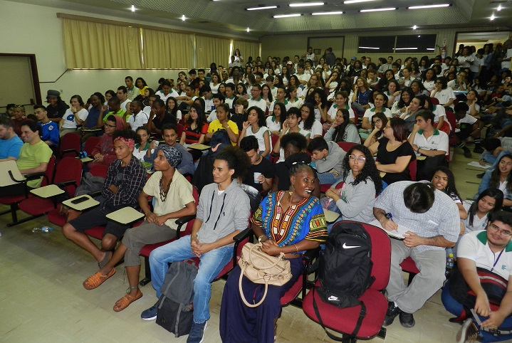 auditório do campus Pinheiral lotado na Semana da Consciência Negra