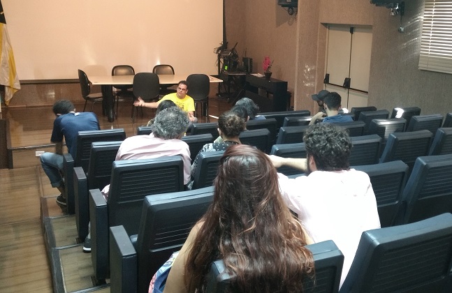 seminário no auditório do campus Volta Redonda 